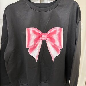 SHEIN Black Curve Sweatshirt